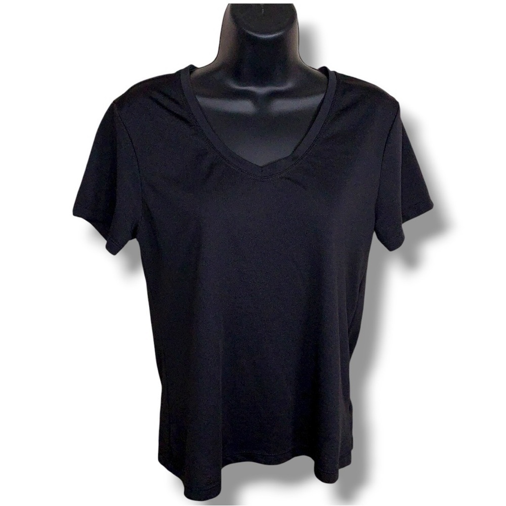 Small Athletic Works Black
Activewear Tee Womens
Lightweight Vneck Stretch